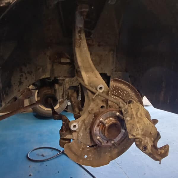 06.05.2025 2002 ford thunderbird black front suspension (7)