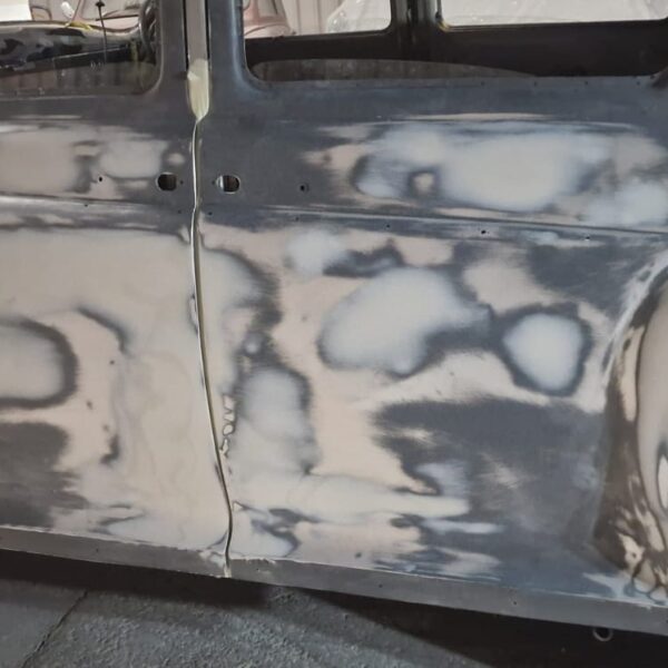 07052025 1963 rover p4 in paint with alan (9)