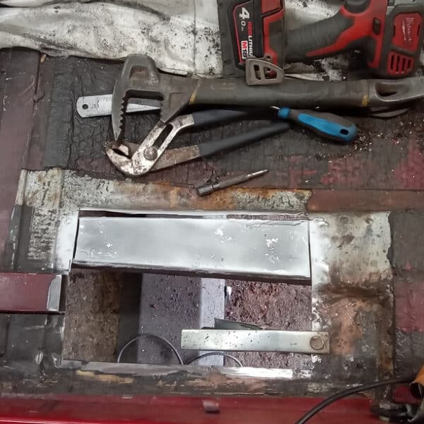 070525 1977 alfa romeo 2000 spider floor repair 04