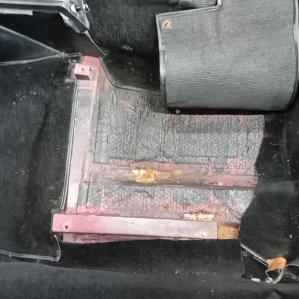 070525 1977 alfa romeo 2000 spider floor repair 10