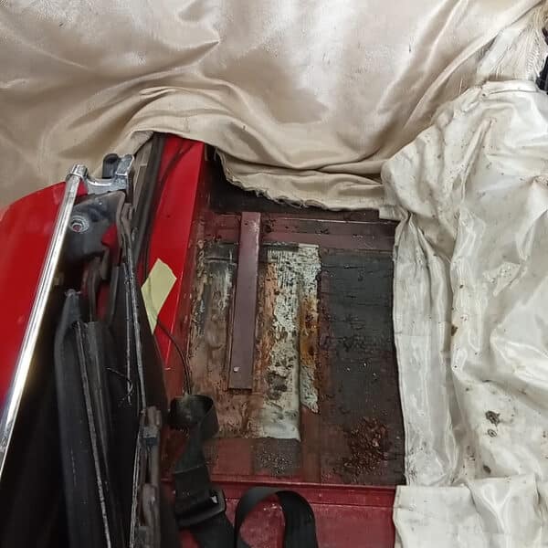 070525 1977 alfa romeo 2000 spider floor repair 15