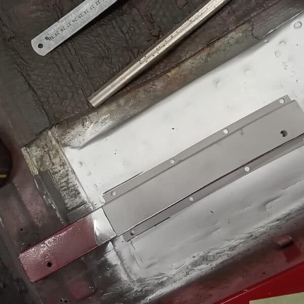 070525 1977 alfa romeo 2000 spider floor repair update 03