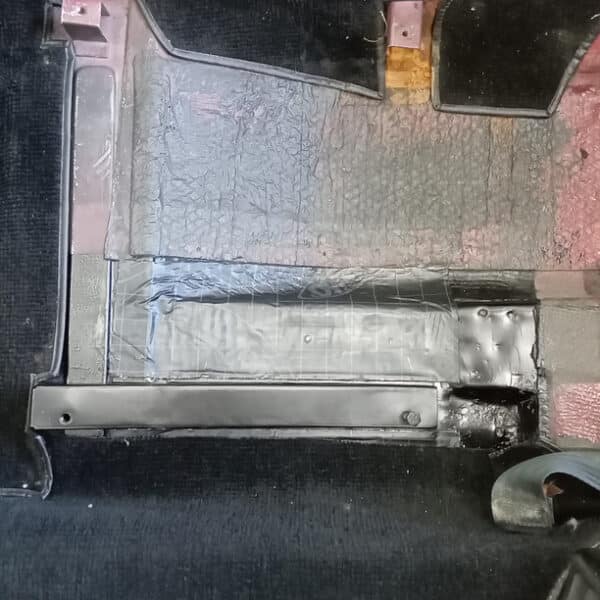 070525 1977 alfa romeo 2000 spider floor repair update 15