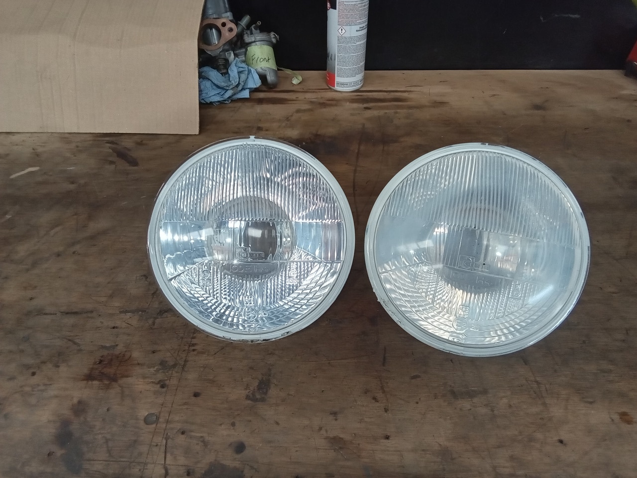 070525 1977 alfa romeo 2000 spider lights 02