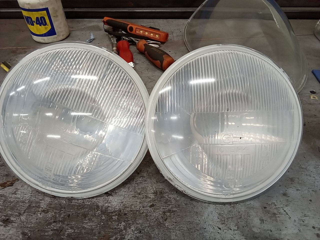 070525 1977 alfa romeo 2000 spider lights 03