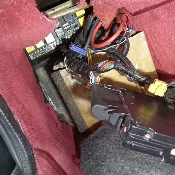 080525 1999 tvr chimaera electrics 12