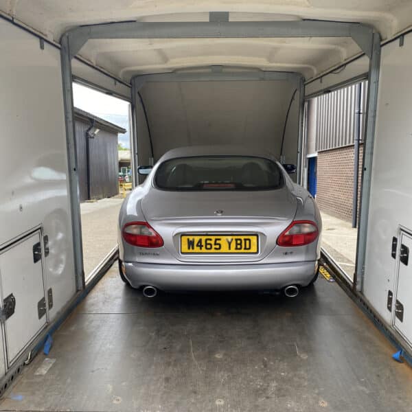 080525 2000 jaguar xkr silverstone transport 02