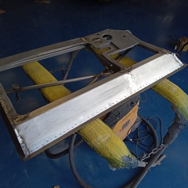 09052025 1955 aston martin db24 wheel arches in paint (1)