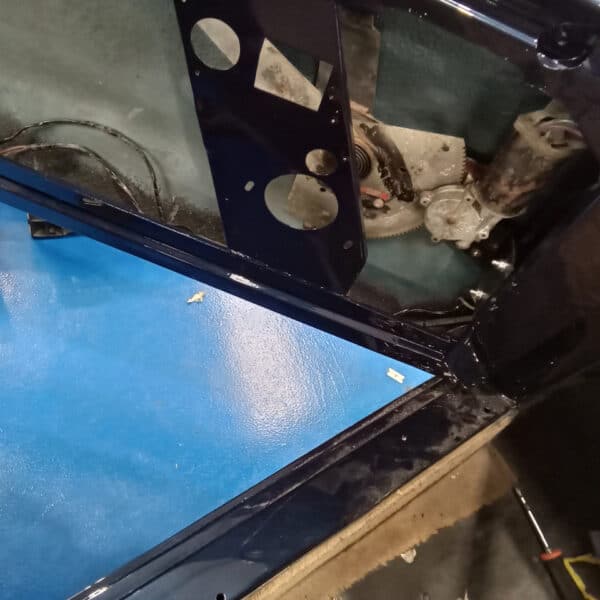 09052025 1976 jensen interceptor paint progress (16)