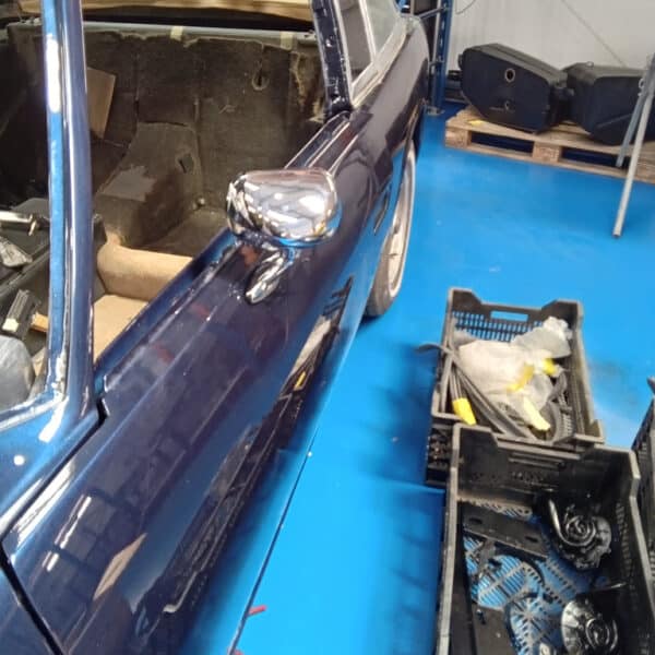 09052025 1976 jensen interceptor paint progress (5)