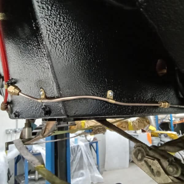 13.05.2025 1969 Aston Martin DB6 Volante Blue undersealing 35