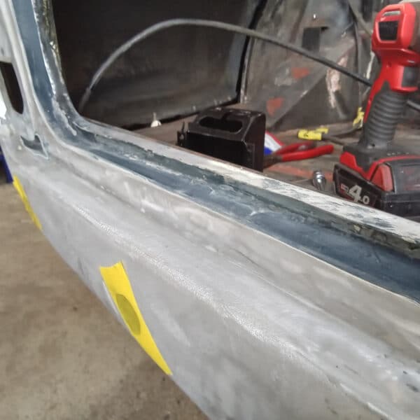 13.05.2025 1969 Aston Martin DB6 Volante Blue undersealing 44