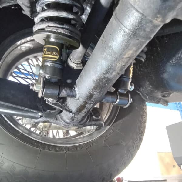 13.05.2025 1971 Jaguar E Type Series 3 Coupe Blue rear shock absorbers 5