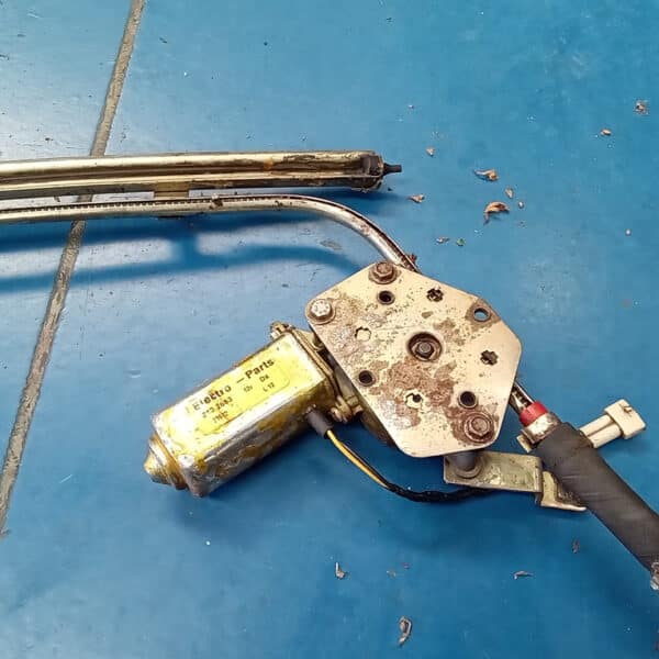 13.05.2025 1999 TVR Chimaera Repairs 2 5