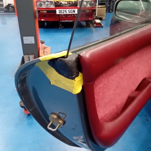 13.05.2025 1999 TVR Chimaera Repairs 3 1