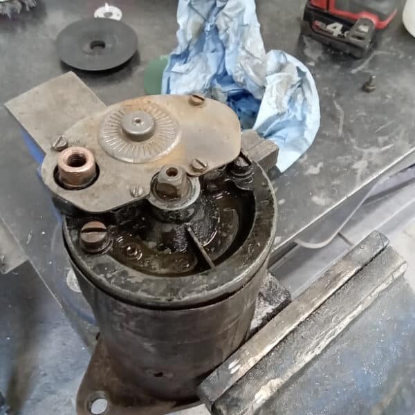 15.05.2025 1947 Wolseley Eight Black starter motor6