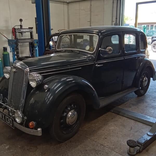 15.05.2025 1947 Wolseley Eight Black starter motor7