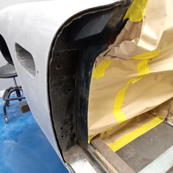 15.05.2025 1969 Aston Martin DB6 Volante Blue removing old paint 1