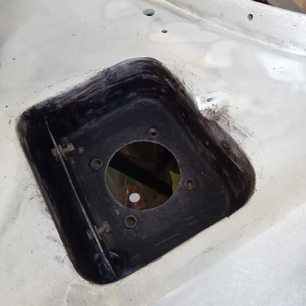 15.05.2025 1969 Aston Martin DB6 Volante Blue removing old paint 20
