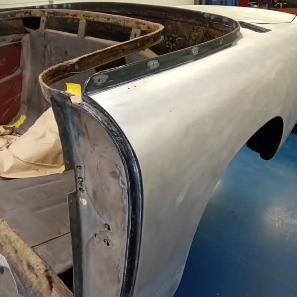 15.05.2025 1969 Aston Martin DB6 Volante Blue removing old paint 3