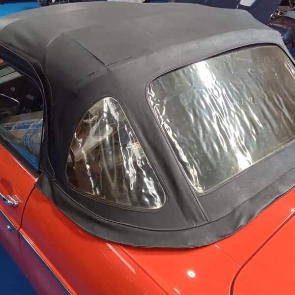 15.05.2025 1979 MGB Roadster Orange new hood 1
