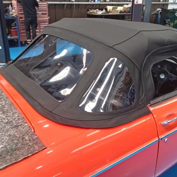 15.05.2025 1979 MGB Roadster Orange new hood 5