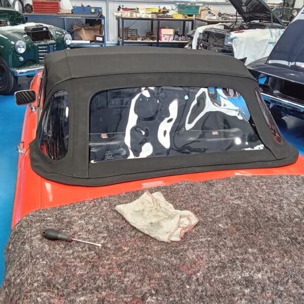 15.05.2025 1979 MGB Roadster Orange new hood 7