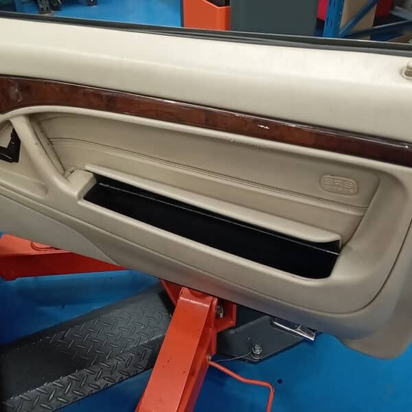 15.05.2025 1997 Mercedes 280SL Turquoise Repairs 4 1