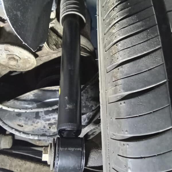 16052025 2002 Rover 75 rear shock absorber 14