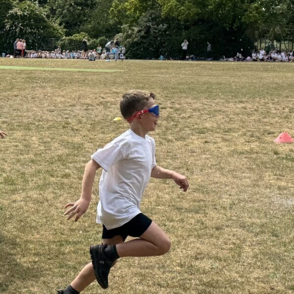 160525 St Marys Primary School Woodbridge Rainbow Run 2 1