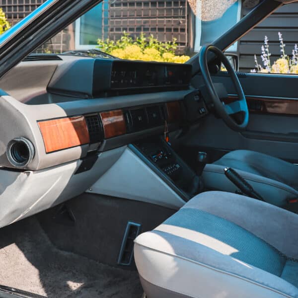 19052025 1987 Rover SD1 Vitesse arrival 9