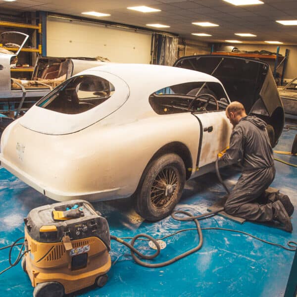 1953 aston martin db2 4 in body 6