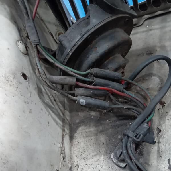 1967 mg b roadster engine bay prep 14