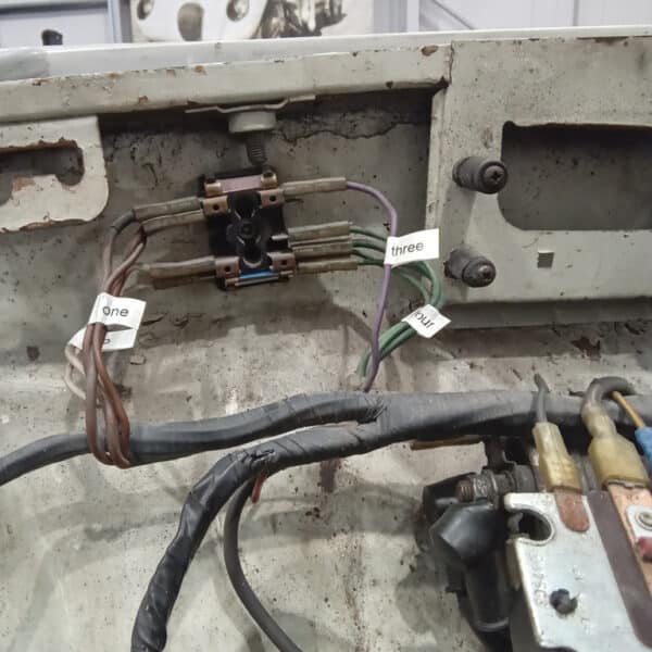 1967 mg b roadster engine bay wiring 03