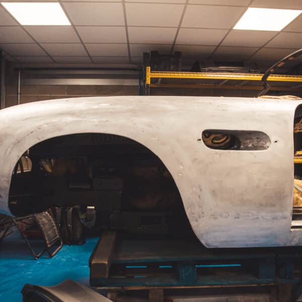 1969 aston martin db6 volante in bodyshop 11