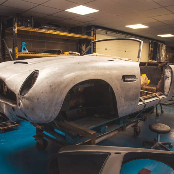 1969 aston martin db6 volante in bodyshop 2