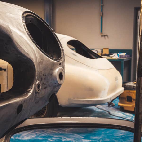 1969 aston martin db6 volante in bodyshop 7
