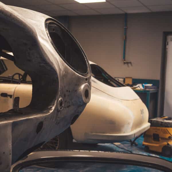 1969 aston martin db6 volante in bodyshop 8