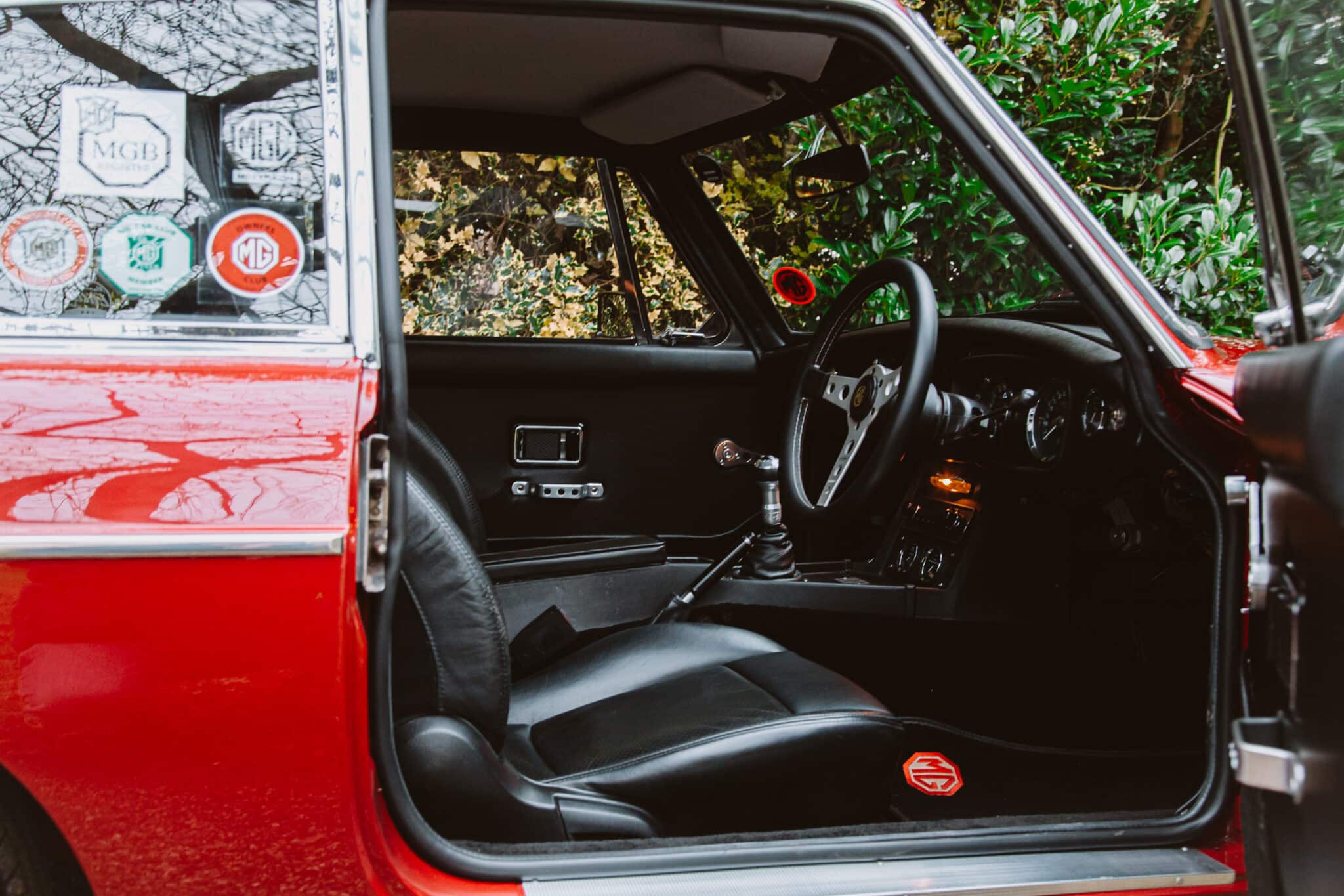 1972 mgb gt product photos 32