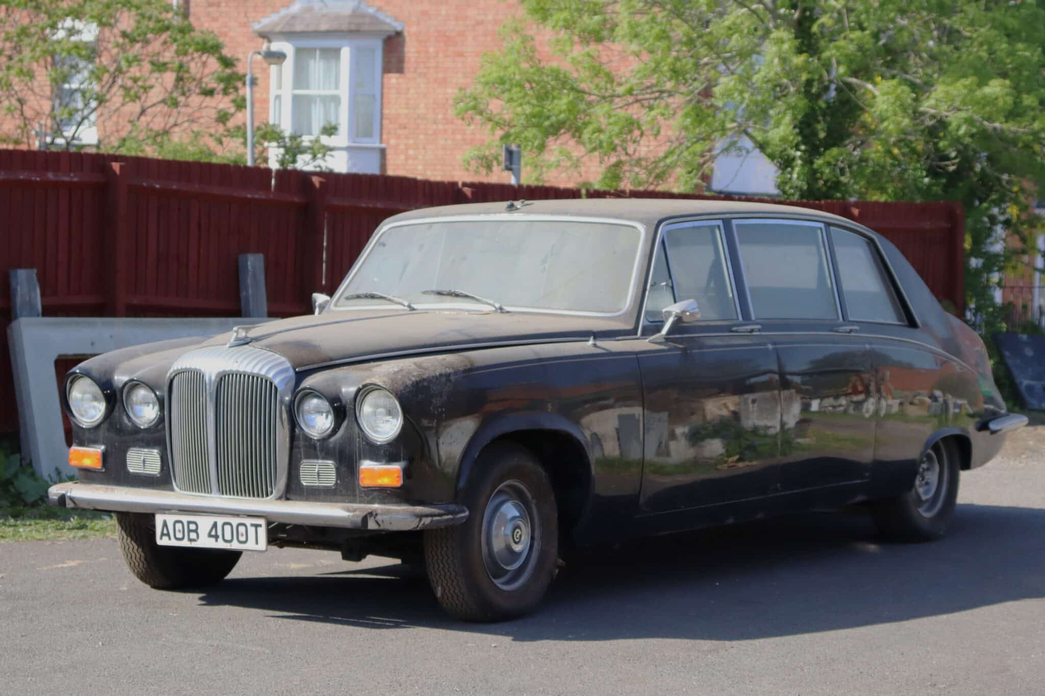 1979 Daimler DS420 Limousine scaled