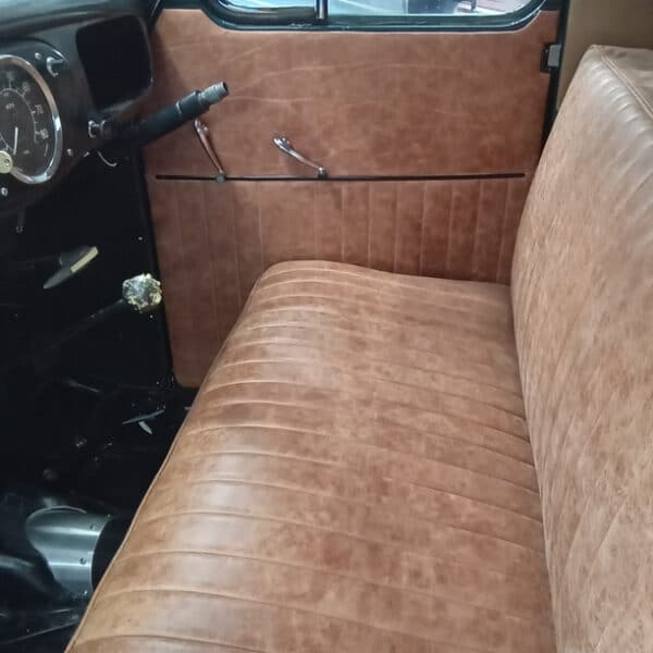 20.05.2025 1951 Austin Devon Pickup Greenkick boards 3