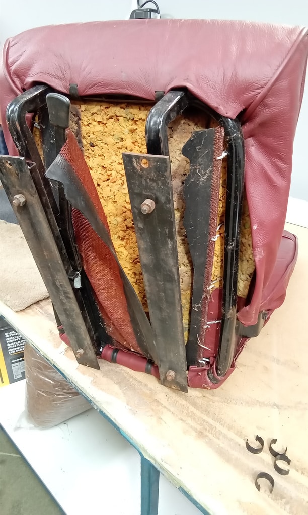 20.05.2025 1984 Morgan 44 Blue seat repair 1