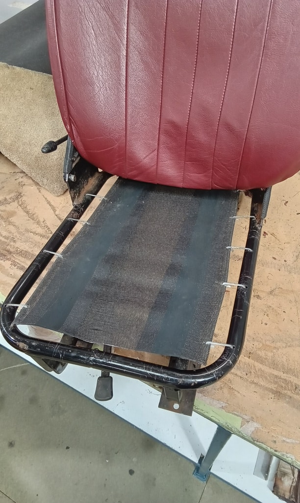 20.05.2025 1984 Morgan 44 Blue seat repair 2