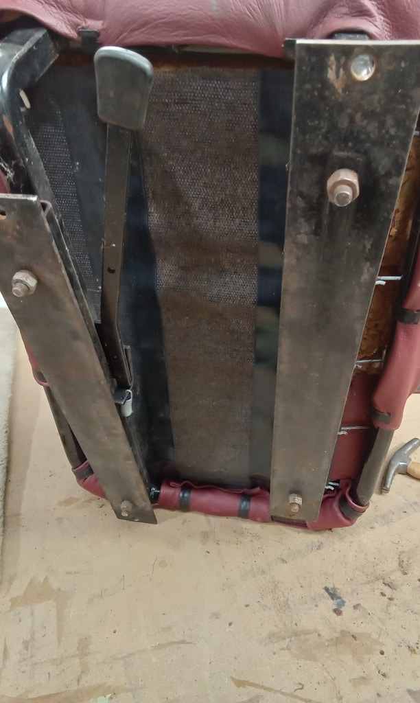 20.05.2025 1984 Morgan 44 Blue seat repair 3