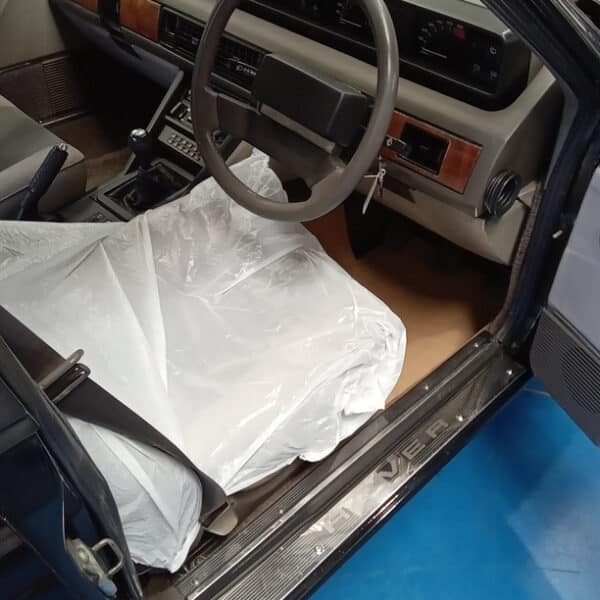 20.05.2025 1987 Rover Vitesse Black 12