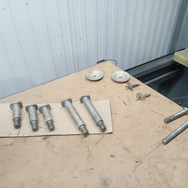 27.05.2025 1969 Aston Martin DB6 Volante Blue assembling shocks and suspension 13