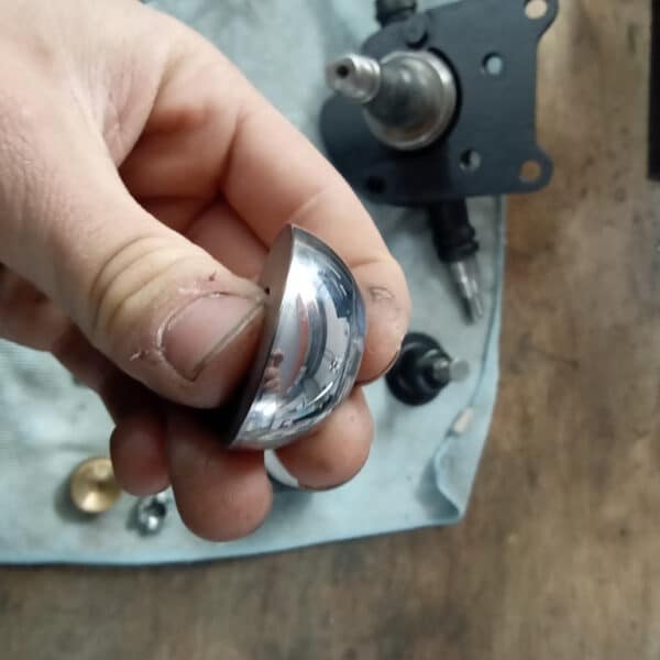27.05.2025 1969 Aston Martin DB6 Volante Blue assembling shocks and suspension 2