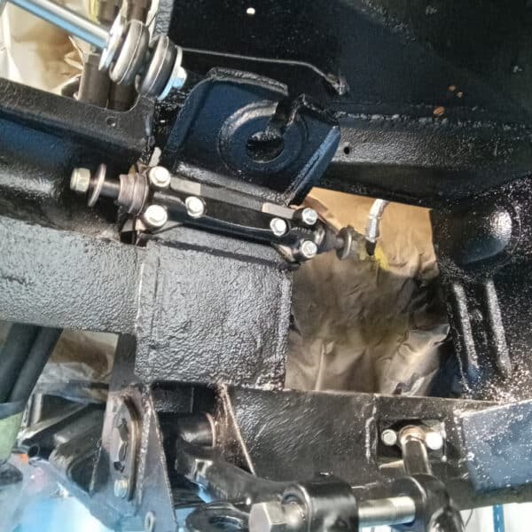 27.05.2025 1969 Aston Martin DB6 Volante Blue assembling shocks and suspension 22