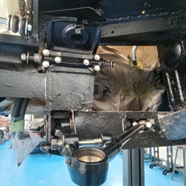 27.05.2025 1969 Aston Martin DB6 Volante Blue assembling shocks and suspension 23