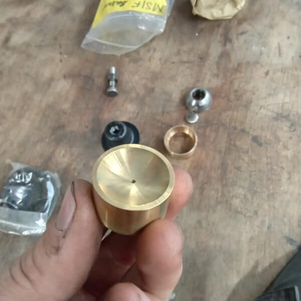 27.05.2025 1969 Aston Martin DB6 Volante Blue assembling shocks and suspension 28